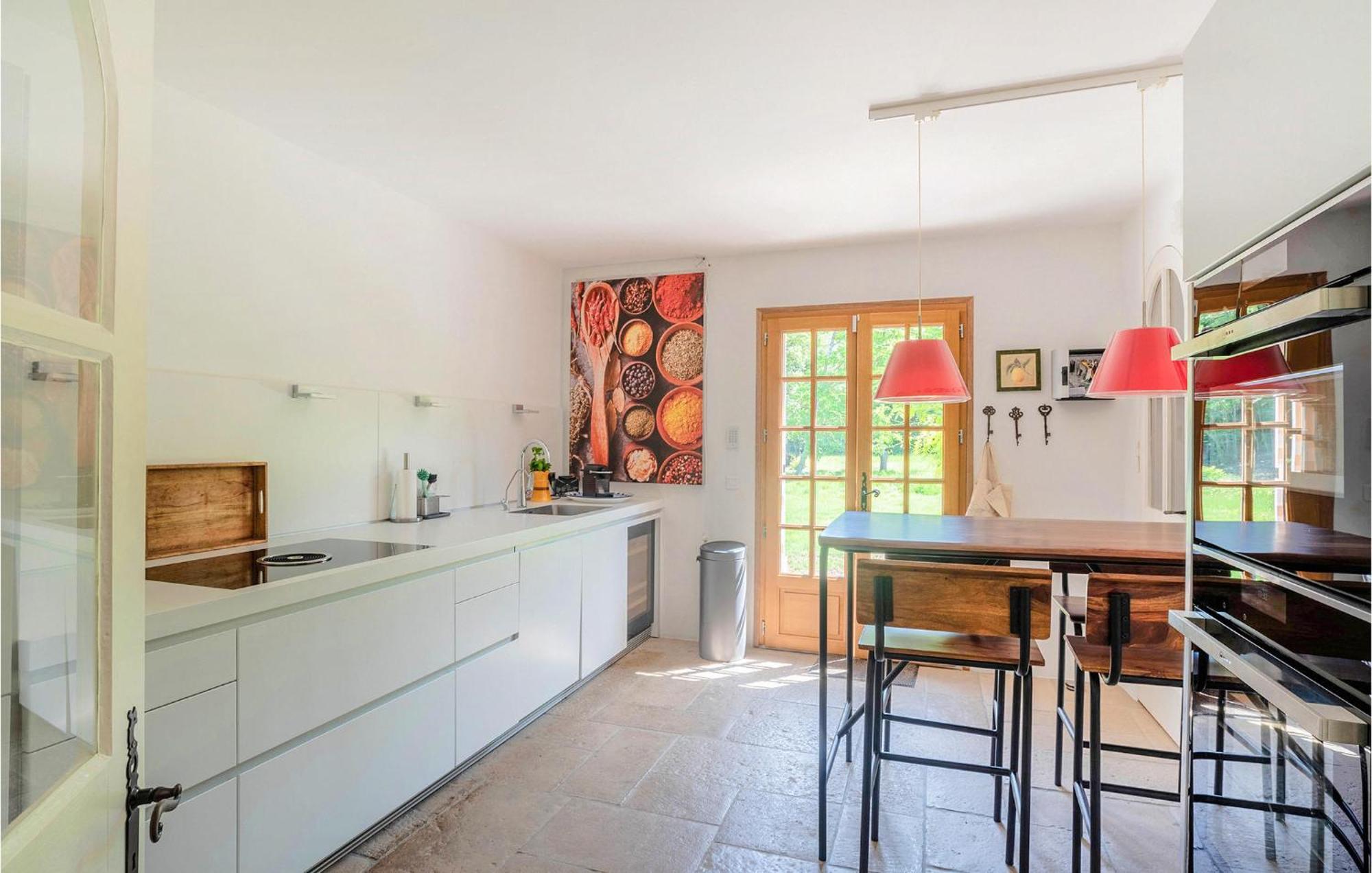 6 Bedroom Pet Friendly Home In Carces Экстерьер фото